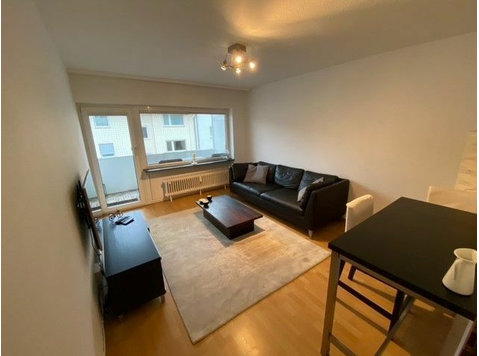 Modern möblierte 2-Zimmer Wohnung mitten im Stuttgarter… - Zu Vermieten
