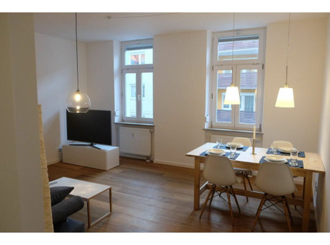 Neat flat in Stuttgart, well sited for pulic transport to… - For Rent