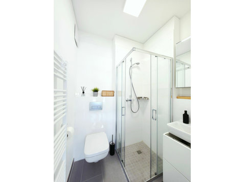 Neues Apartment am Killesberg // U-Bahn 200m - Zu Vermieten