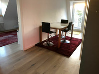 Nice 2.5-room attic apartment with garden in… - השכרה