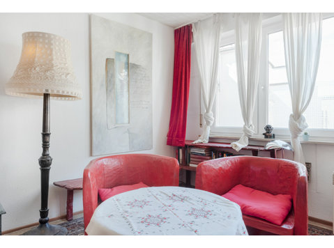 Feinstes, liebevoll eingerichtetes Apartment mit sehr guter… - Zu Vermieten