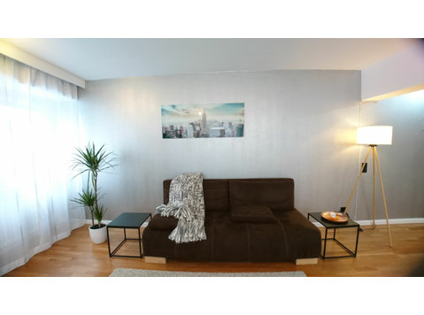 Renovated 2 room Apartment in Stuttgart-Mitte - Annan üürile
