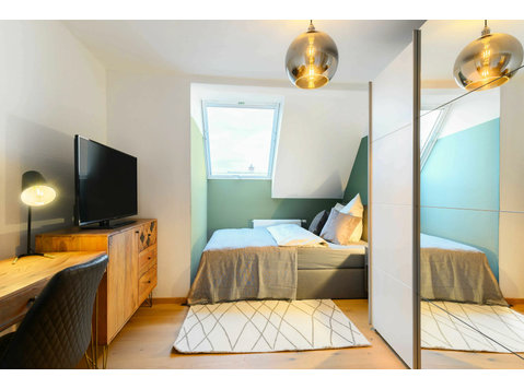 SHARED FLAT: Charming, cozy apartment in quiet street - For Rent