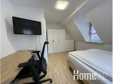 Apartment with kitchen and bathroom in Stuttgart-Wangen - Asunnot