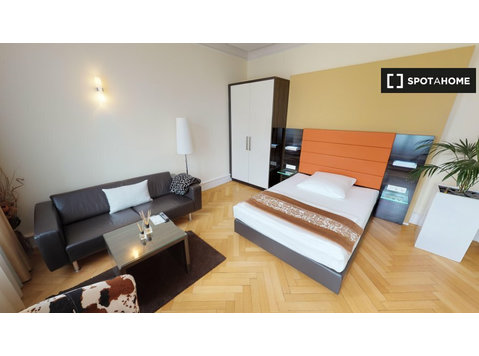 Tasarımcı daire 4 | Stuttgart-Zuffenh'de modern daire - Apartman Daireleri