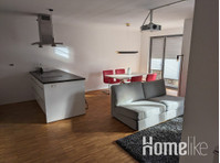 Exclusive 2-room apartment with top amenities on the banks… - Διαμερίσματα