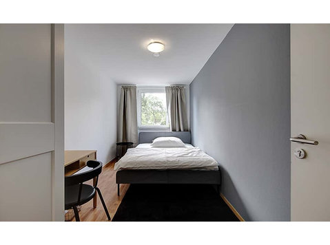 Zimmer in der Aachener Straße - Apartamente