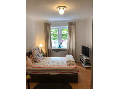 Zimmer in der Schwabstraße - Apartments