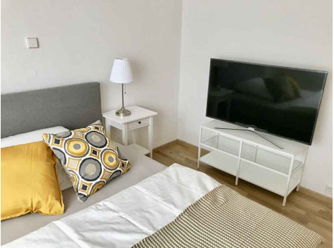 Zimmer in der Wangener Straße - Apartamente