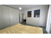 5 ROOM APARTMENT IN STUTTGART - OST, FURNISHED - Ενοικιαζόμενα δωμάτια με παροχή υπηρεσιών