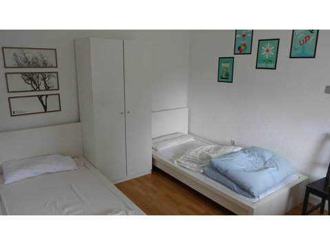 1 bedroom at shared Apartment - الإيجار