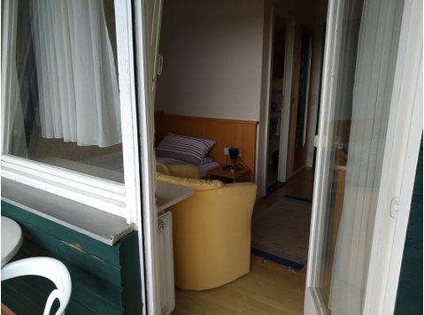 Nice & pretty suite in Mehrstetten - Annan üürile