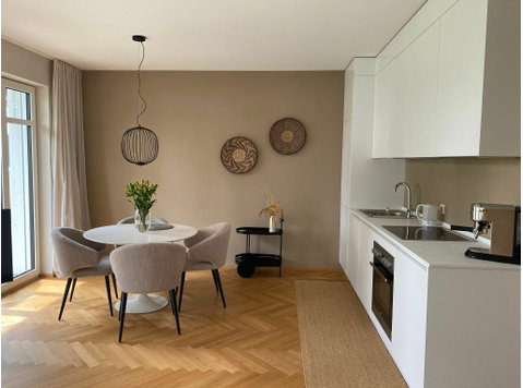 Exklusives Apartment mit See und Bergblick - Zu Vermieten