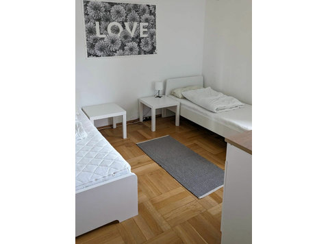 Awesome apartment House in excellent location, Veitsbronn - Aluguel