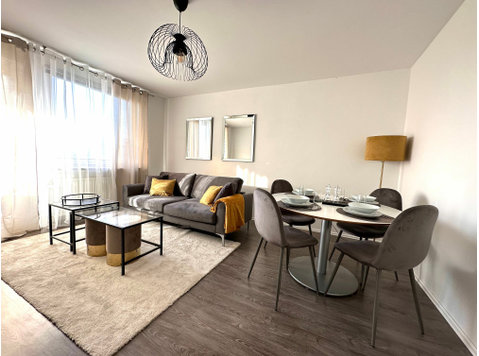 Bright, new suite in Monheim am Rhein - Te Huur