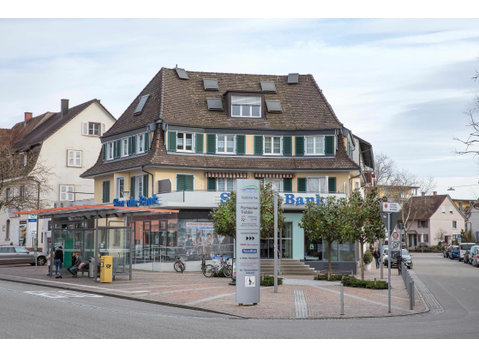 Charming & cozy flat (Penthouse) best location in Weil am… - For Rent
