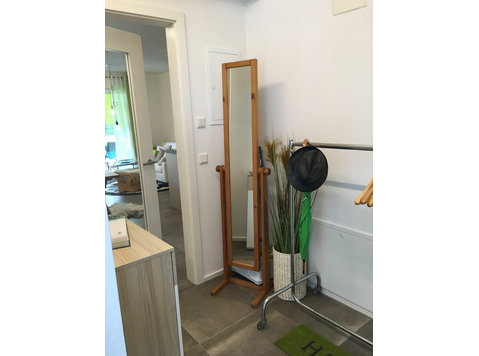Junior Suite with terrace/garden, near station incl. Wifi,… - For Rent