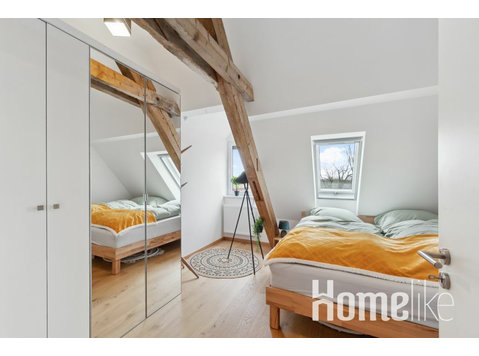 Bright attic apartment - in nature and yet close to the city - 아파트
