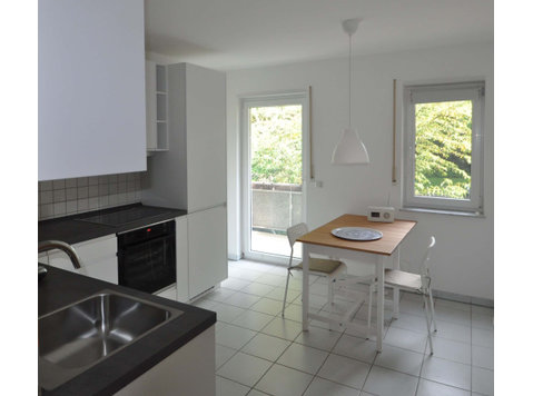 Well-connected 3-room apartment in the Cologne suburbs - Appartementen