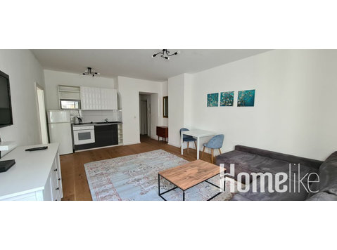 fully furnished APT in 1st class location - Διαμερίσματα