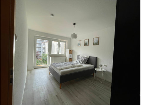 renovated 2 room apartment in the center of Augsburg - Til Leie