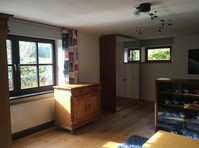 Sunny 1.5 room apartment 6Km from Bayreuth - Annan üürile