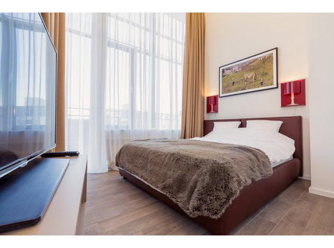Bright studio - Amazing apartment with service near central… - For Rent