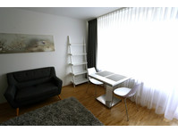 Exclusively furnished 1-room apartment with balcony/subway… - In Affitto
