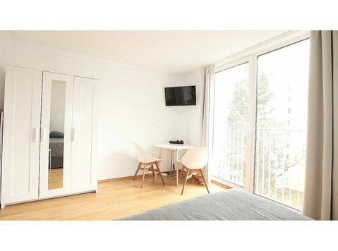 Möbliertes Apartment in Neuhausen-Schwabing mit Blick auf… - Zu Vermieten