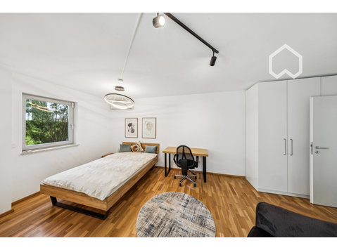 Furnished room in a stylish, fully equipped apartment - Aluguel