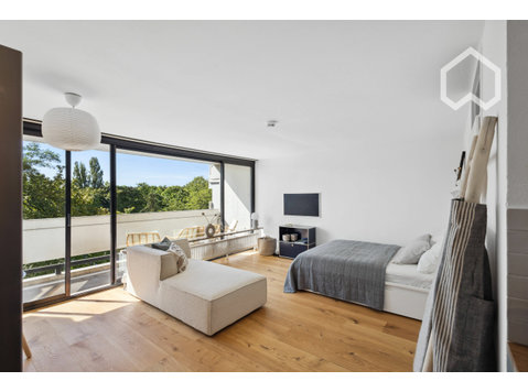 Luxury apartment in Munich near BMW, O2, Olympiapark -  வாடகைக்கு 