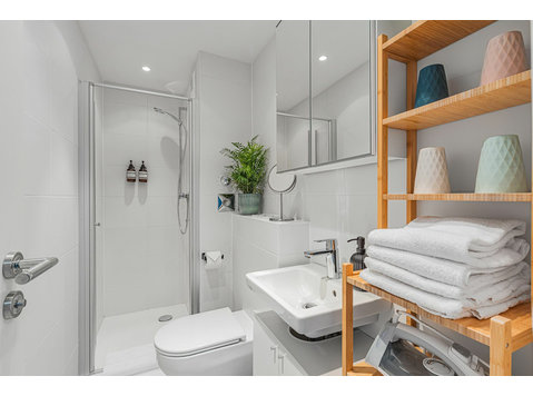PRIME: design apartment for 4 | central location - Te Huur