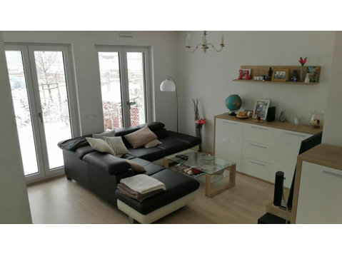 Premium 3-Room Apartment in Munich - K pronájmu