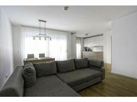 Neuwertige ruhige 2-Zimmer-Wohnung mit Balkon - Zu Vermieten