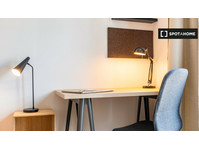 Zimmer zu vermieten in 4-Zimmer-Wohnung in der Maxvorstadt,… - Zu Vermieten