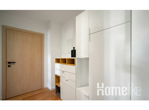 New apartment in prime location Schwabing - Mieszkanie