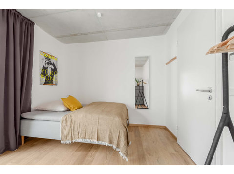 Room 2 Mighty - Apartamente