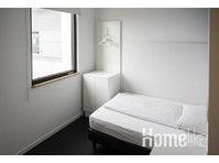 Simple 1-room apartment in Munich - アパート