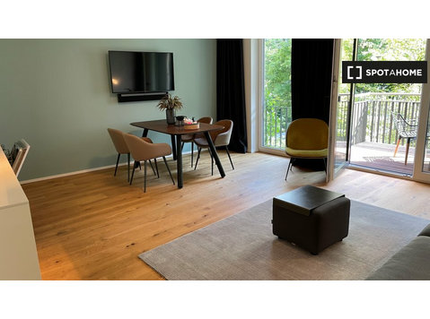 Elegante apartamento de 2 quartos para alugar em Laim,… - Apartamentos