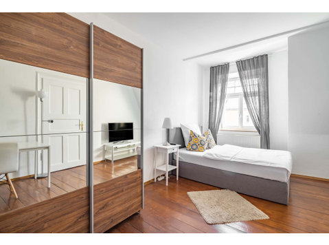 Zimmer in der Edelweißstraße - Apartamentos