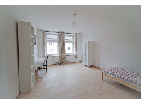 Zimmer in der Elisabethstraße - Appartamenti
