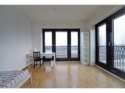 Zimmer in der Erika-Mann-Straße - Appartamenti