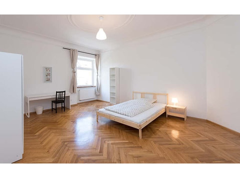 Zimmer in der Reger Platz - Apartamentos