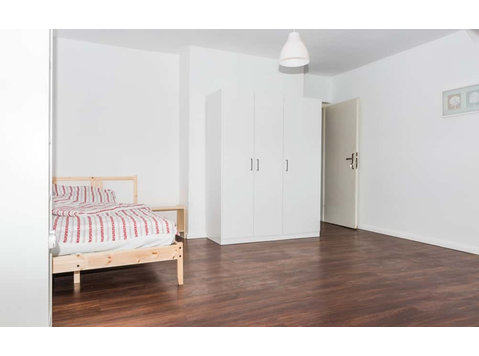 Zimmer in der Reger Platz - Asunnot