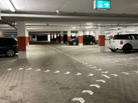 safe and bright Car Parking, Olympia park, 80797 - Parkeringspladser