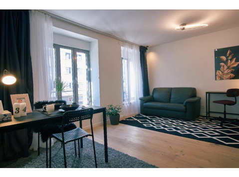 New and modern flat located in Nürnberg - Til Leie