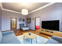 Spacious 3-bedroom apartment, perfectly located - À louer