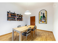 Spacious 3-bedroom apartment, perfectly located - À louer