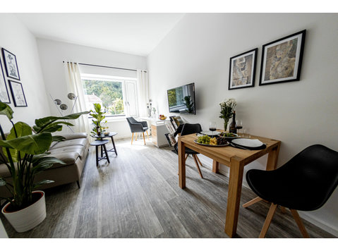 ☆BONNYSTAY: Modernes, zentrales 2 Zimmer Apt. - For Rent