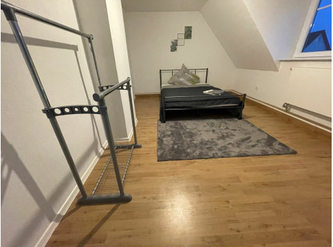 Cozy & spacious flat in Schwarzenfeld - Izīrē